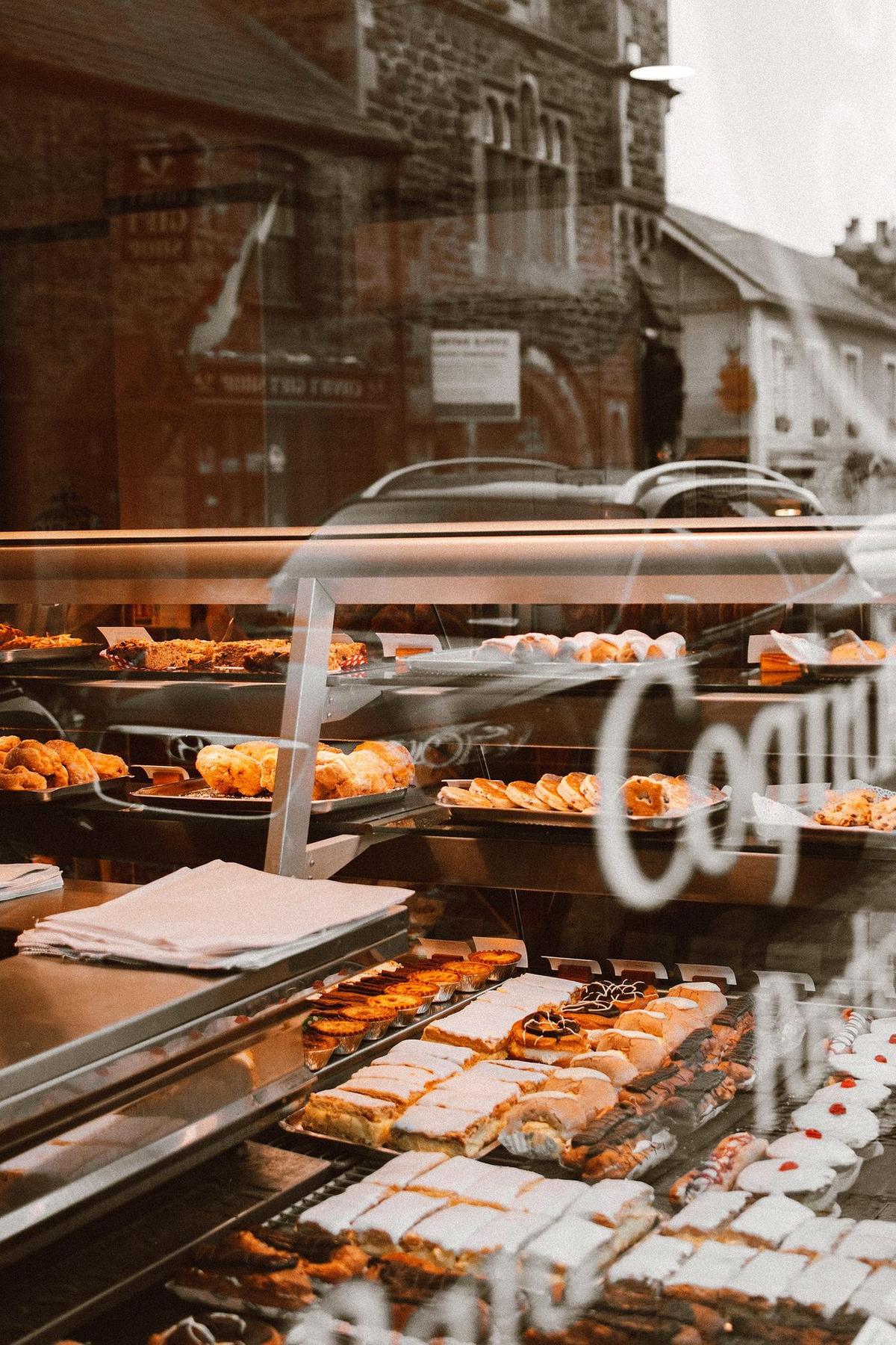 Commerce alimentaire artisanal : boulangerie-pâtisserie