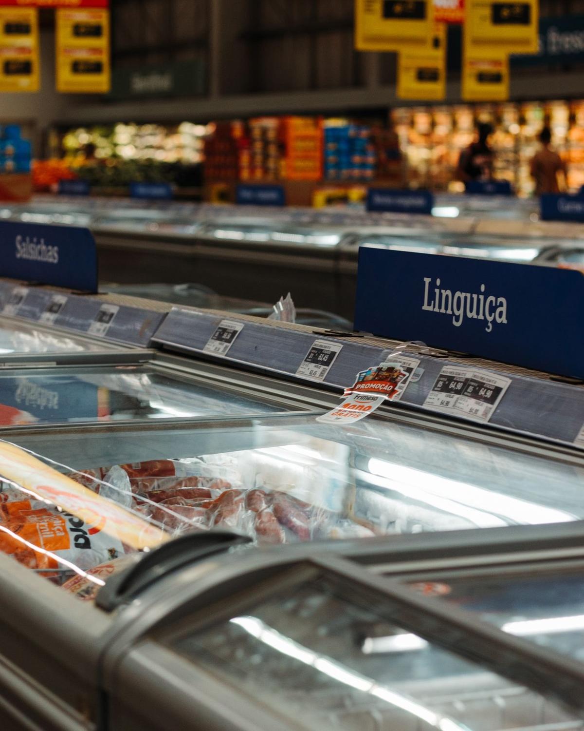 Conservation réfrigérée de viandes en commerce alimentaire